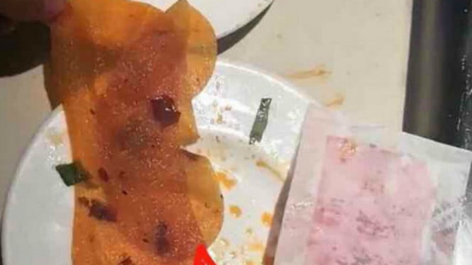 Menjijikkan Ada Pembalut Di Dalam Makanan Perempuan Ini Orbit Digital