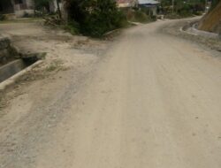 Duh! Peningkatan Jalan Menuju Nagori Silampuyang Mangkrak