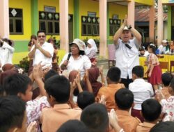 Perusahaan Socfindo Ajak Pelajar SD Cuci Tangan yang Benar