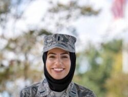 Jadi Wanita Pertama di Militer AS yang Berhijab, Kenalan dengan Maysaa Ouza Yuk!