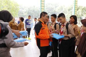 Kapoldasu Bantu SMAN I Kisaran Komputer dan Alat Sekolah