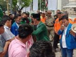 Aksi di Kantor Gubsu, PMII dan HIMMAH Sumut Minta Kadisdik Arsyad Lubis Dicopot