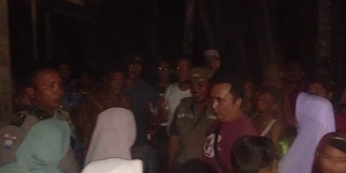 Kedai Tuak di Ulu Barumun Di Porak Porandakan Emak Emak