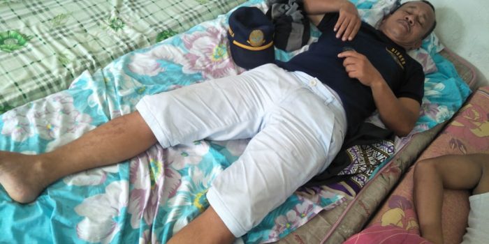 Hindari Tilang,  Supir Truk Muatan Kayu Nyaris Tabrak Petugas UPPKB Dolok Estate