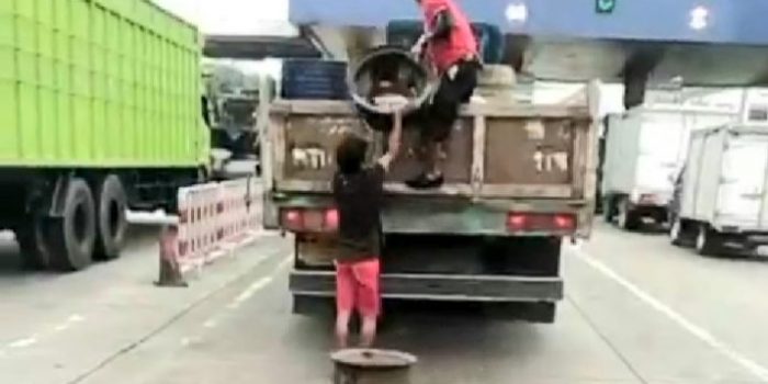 Jalan Tol  Menuju Pintu Mabar dan Tanjung Mulia Rawan Kejahatan