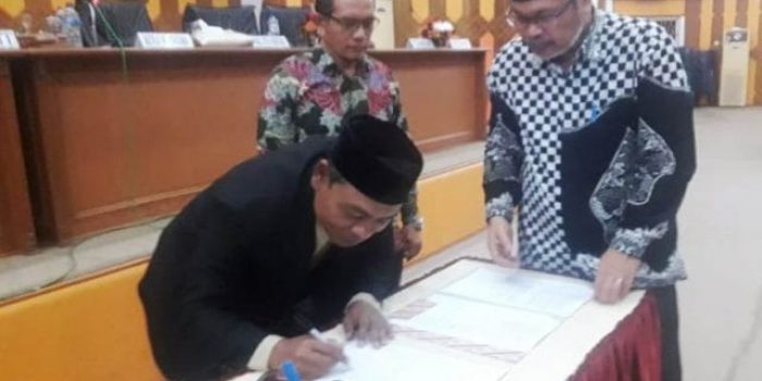 Paripurna Anggota DPRK Aceh Selatan Usulkan Dua Pimpinan Definitif