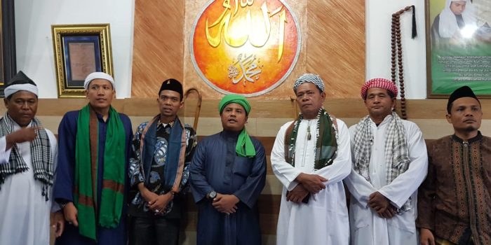Ziarah ke Makam Tuan Guru Batak di Simalungun, UAS Ingatkan Pentingnya Beradab