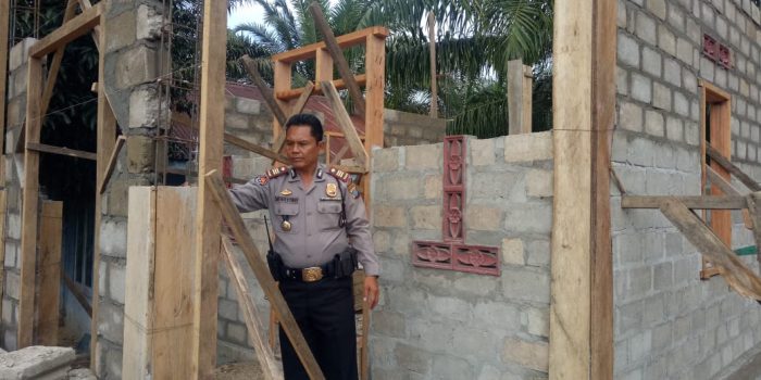 Kapolsek Batahan -Sinunukan Bangun Musholla