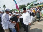 Akhyar Disambut Sholawat Ribuan Santri Ponpes Musthafawiyah Purba Baru