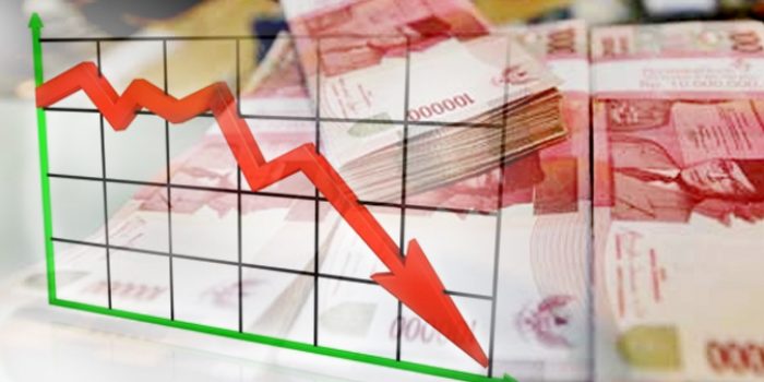 Rupiah Anjlok, Ditutup Dekati Rp15.000 per Dollar AS