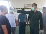 Cegah Penyebaran Korona, Petugas Kesehatan Pelabuhan Periksa Suhu Tubuh Penumpang Kapal