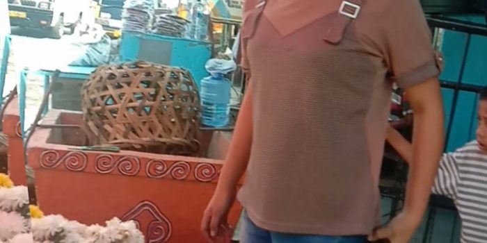 Efek Covid 19, Penjual Kembang Saat Paskah Nyaris Tak Ditemui di Porsea