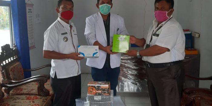 Peduli Covid-19, BDSN Bantu APD ke Puskesmas dan Polindes di Toba