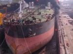 Lagi Docking di Belawan Kapal Tanker MT JAG LEELA Terbakar