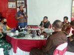 Bupati Taput Lakukan Diskusi Tahap Persiapan New Normal