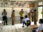 Hari Pertama Sekolah Selama COVID-19, Bupati Periksa Protokoler Kesehatan