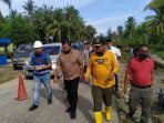 Bupati Madina Tinjau Pekerjaan Jembatan di Desa Taluk Akibat Banjir