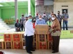Ketua DPRD Sumut Salurkan Bantuan Masker Kepada Masyarakat Karo, Terkelin Bilang Terimakasih