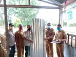 33 Warga Terdampak Angin Puting Beliung Dapat Bantuan Seng Dari BPBD Langkat