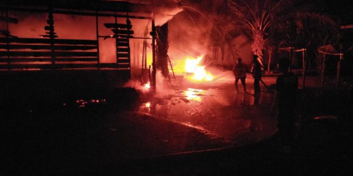 Si Jago Merah Hanguskan Tiga Unit Rumah di Gampong Keude Trumon
