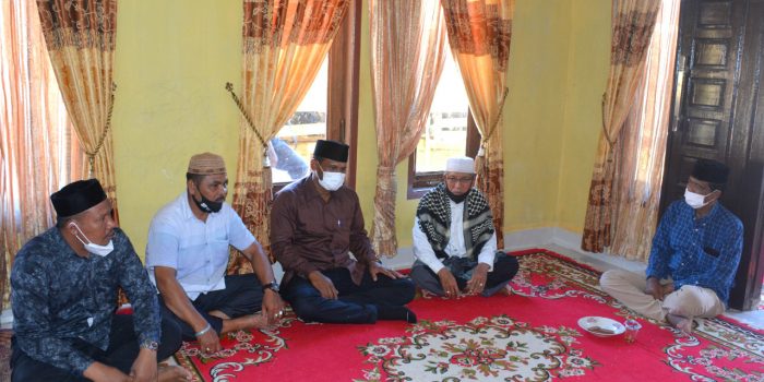 Abu Sanusi Meninggal, Bupati Rocky Merasa Kehilangan