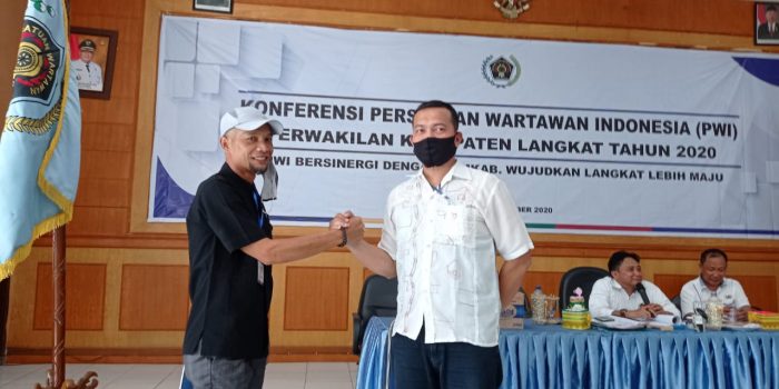 Darwis Sinulingga Ketua PWI Langkat 2020-2023