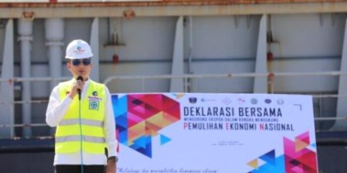 Wagub Musa Rajekshah Lepas Ekspor Perdana melalui Pelabuhan Sibolga
