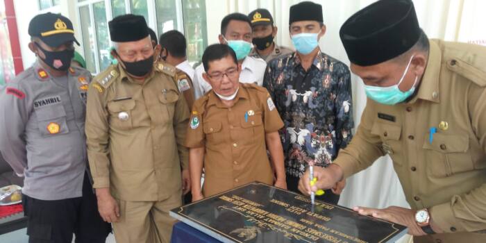 Puskesmas Gumer Terima Dua Ambulans dan Gedung Baru