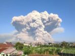 Gunung Sinabung Kembali Erupsi, Tinggi Kolom Abu Capai 5.000 Meter