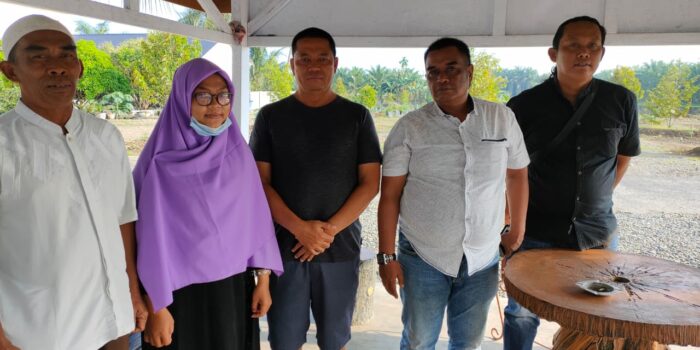 Bupati Langkat dan Keluarga, Fasilitasi Keberangkatan Sabrina ke Timur Tengah