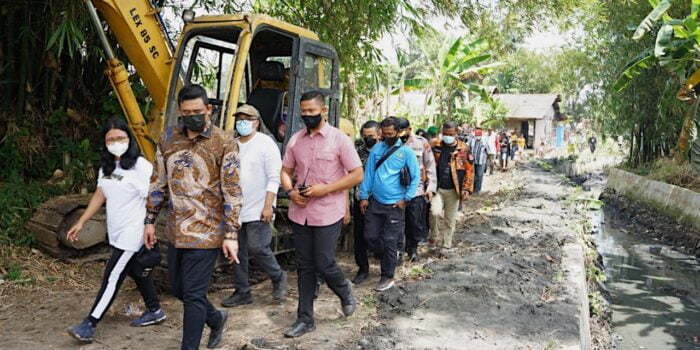 Walikota Tinjau Normalisasi Parit Benteng II
