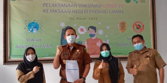 Dinkes Palas Giat Vaksinasi Tahap II, 1650 Pelayan Publik Disuntik