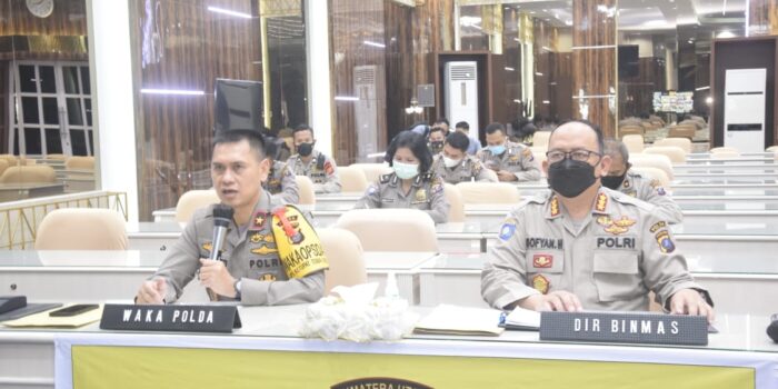 Wakapolda Sumut Pimpin Zoom Meeting Dalam Rangka Giat Takbiran, Sholat Idul Fitri, dan Zakat Fitrah 1442 H Pada Masa Pandemi Covid-19
