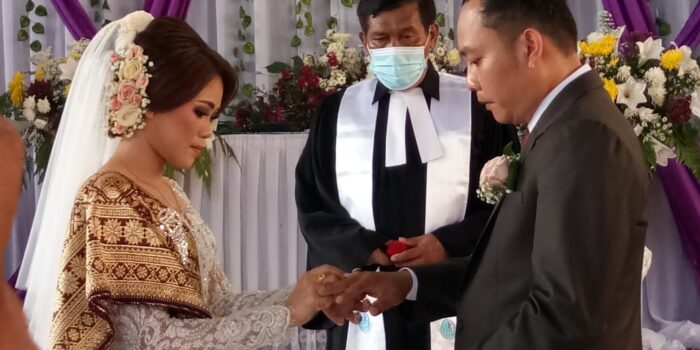 Selamat Berbahagia Angga Hutagalung dan Lasmi Doloksaribu