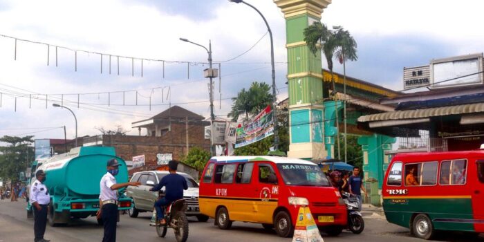 Belasan Angkutan Umum dan Mobil Pribadi Terjaring di Pos Penyekatan Mudik Medan Tuntungan