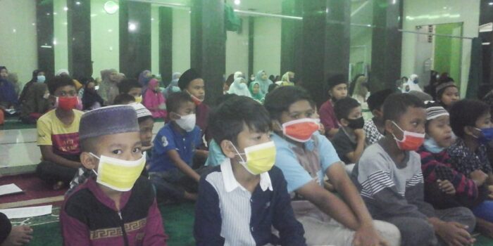 Bangga ‘Meracuni’ Anak dengan Teknologi