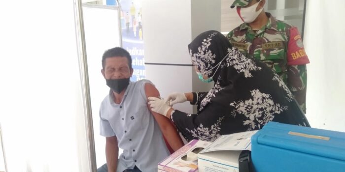 Kodim 0107/Asel Pantau Vaksinasi Massal Secara Serentak di Kabupaten Aceh Selatan