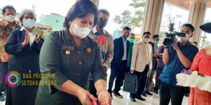 Cory Resmikan Menara Jubelium 125 Tahun GBKP