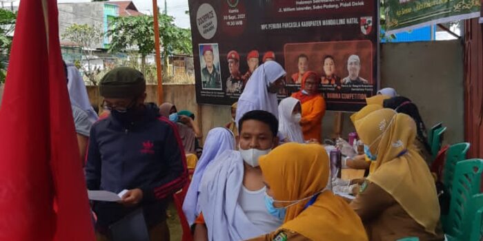 MPC PP Madina Gelar Vaksin Massal