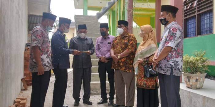 Kakan Kemenag Deli Serdang Bantu Pembangunan Mushalla Al-Ikhlas MTSN 2 Deli Serdang