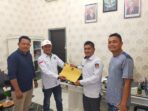 Ketua DPC PKB Abdya Serahkan SK Kepengurusan Periode 2021-2026 Ke KIP