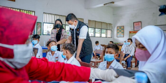 Bobby Nasution Antar Kota  Medan Masuk Sebagai Daerah Tertinggi Vaksinasi Pelajar