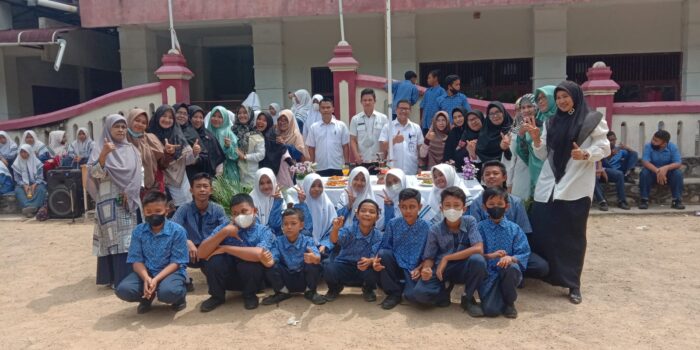 Peringati HUT Guru, SMP N 2 Gelar Lomba Masak