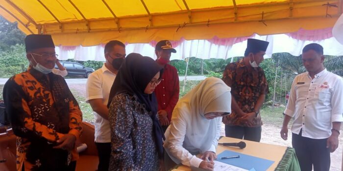 Bumdesma Serumpun Terima Bantuan Speed Boat dan Banana Boad dari PMD Sumut