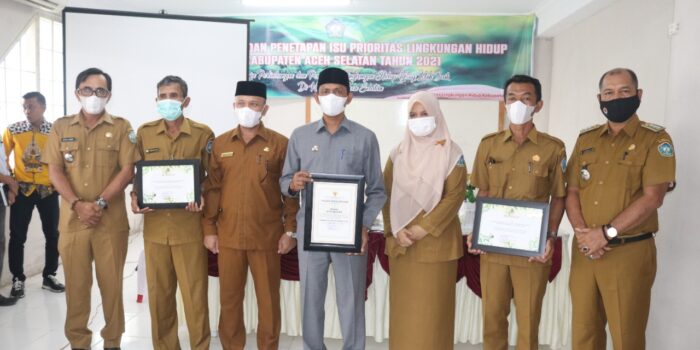 Aceh Selatan Terima 2 Penghargaan dari KLHK RI
