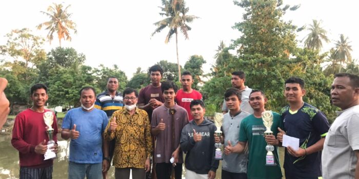 Jaga Kekompakan, Keuchik Gampong Panjang Baru Gelar Lomba Perahu Dayung Antar Dusun