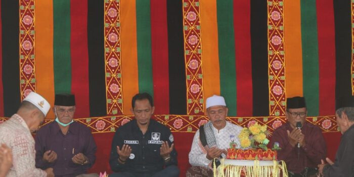 Masyarakat Buloh Seuma Gelar Syukuran, Ini Harapan Bupati