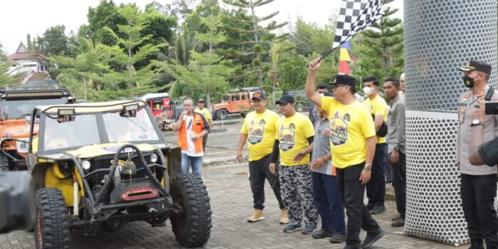 Bupati Lepas Peserta Event Madina Mountains Expedition 2022