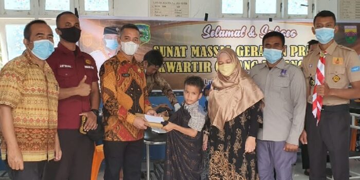 Kwarcab Pramuka Palas Gelar Sunat Massal Gratis di Puskesamas Latong