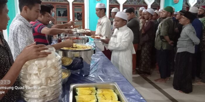 Selama Ramadhan, Masjid Nur Ala Nur Siapkan Makanan Berbuka Gratis